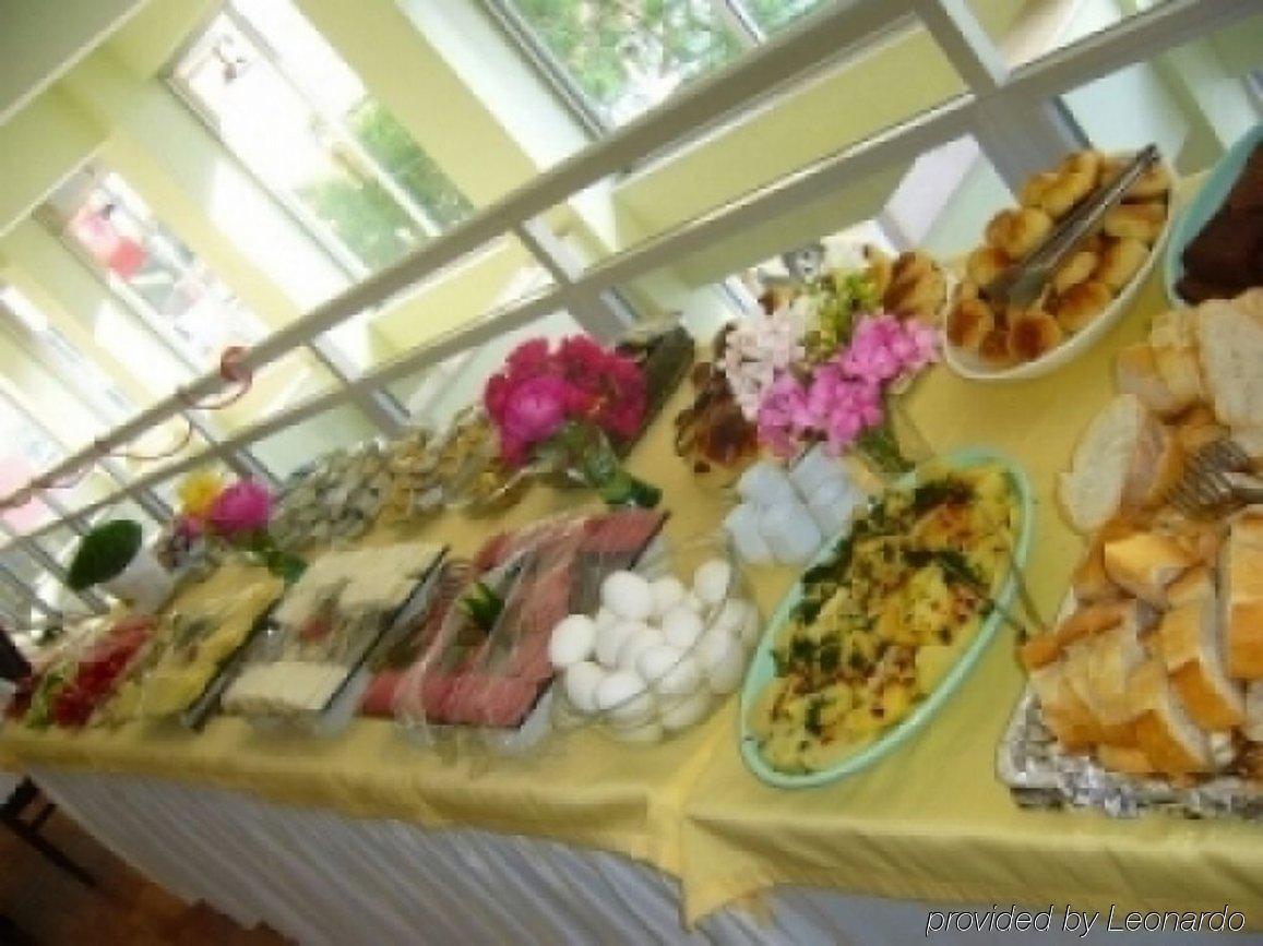 Sirin Villa Çeşme Restaurang bild